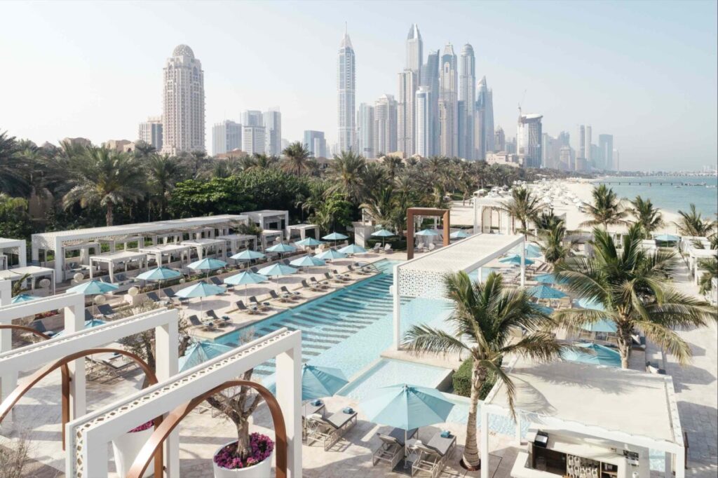 Best Weekend Getaways from Dubai – Beaches, Mountains & More